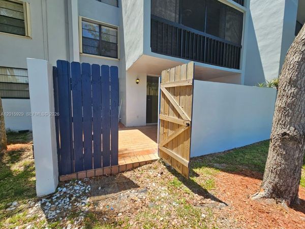 10825 SW 112th Ave , Unit 103, Miami, FL 33176