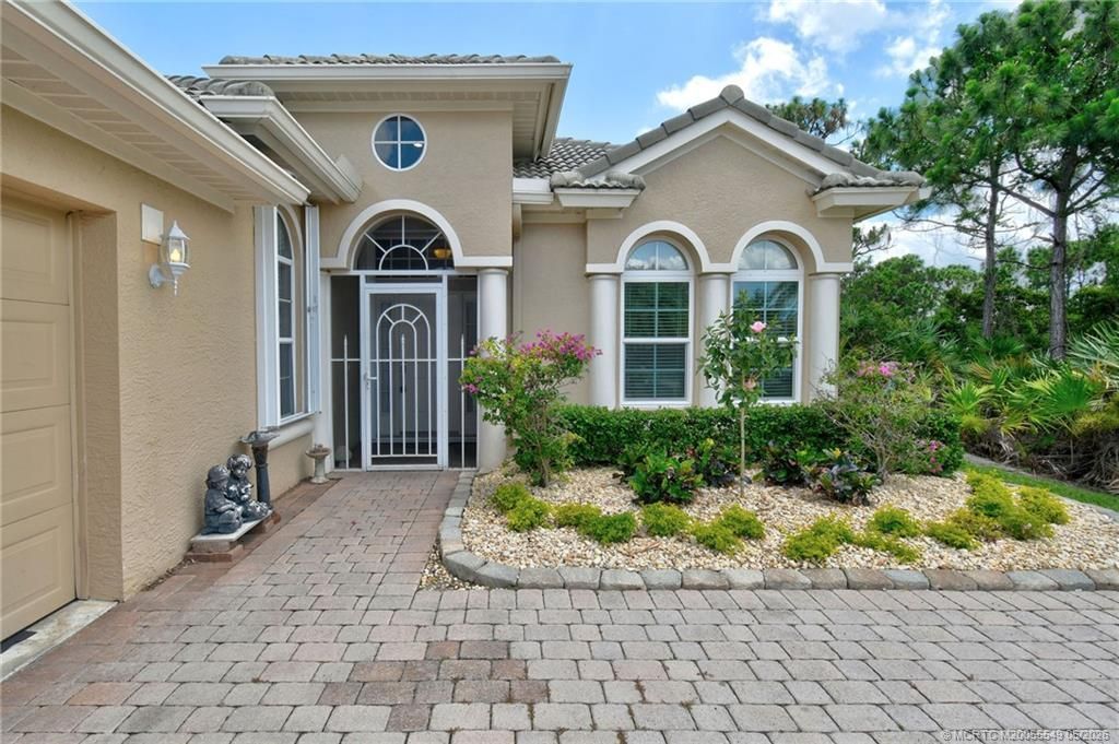 4615 NW Wandering Oak Court, Jensen Beach, FL 34957 Photo
