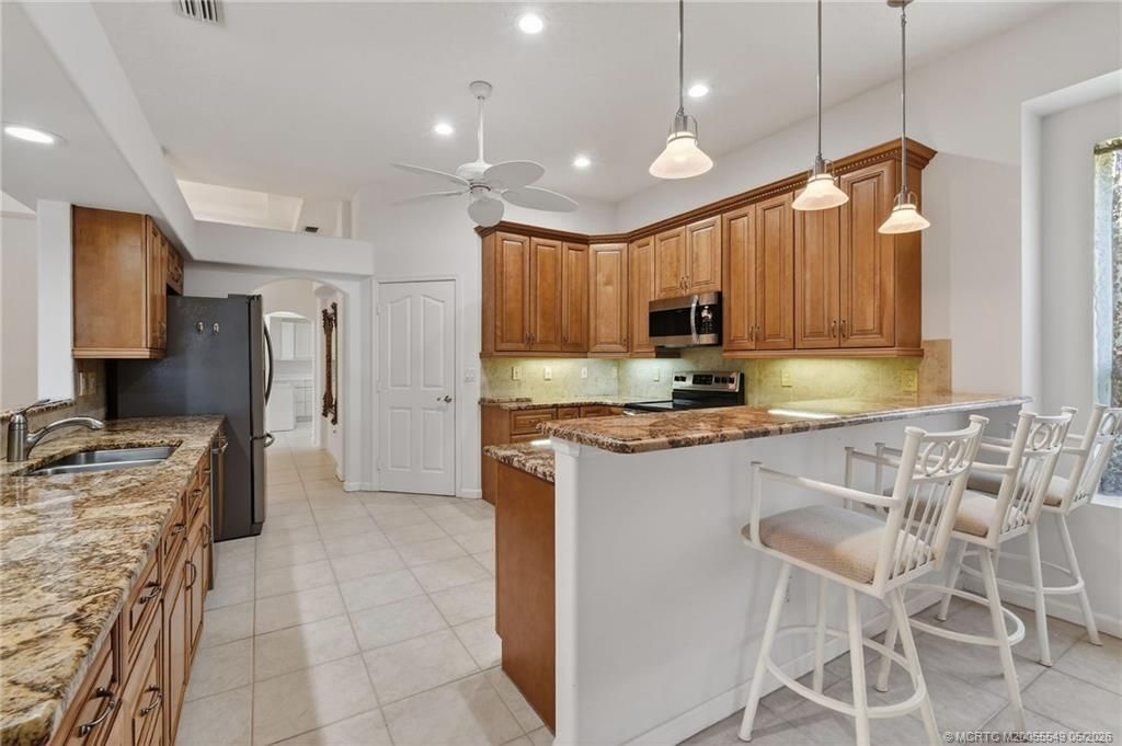4615 NW Wandering Oak Court, Jensen Beach, FL 34957 Photo