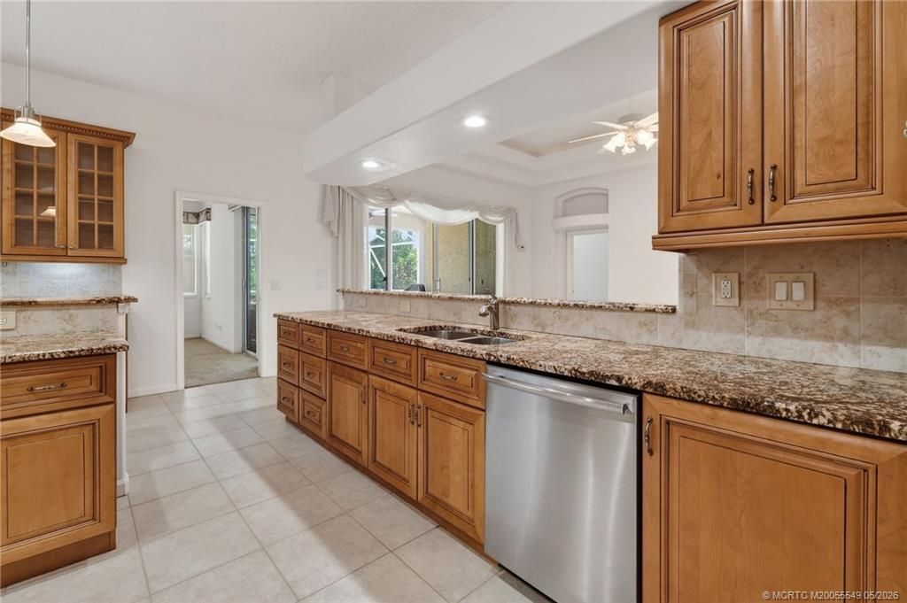 4615 NW Wandering Oak Court, Jensen Beach, FL 34957 Photo