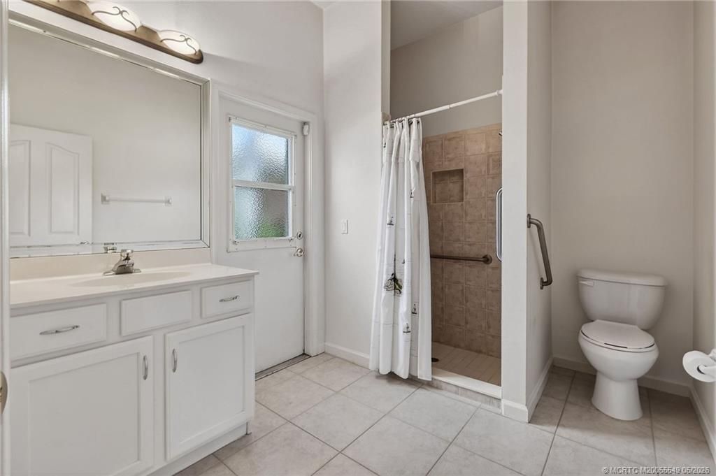 4615 NW Wandering Oak Court, Jensen Beach, FL 34957 Photo