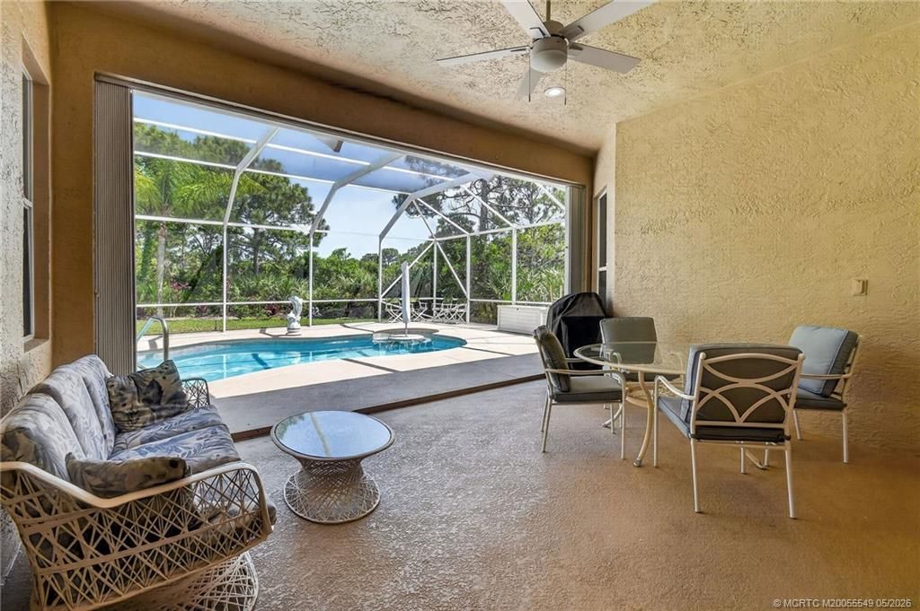 4615 NW Wandering Oak Court, Jensen Beach, FL 34957 Photo