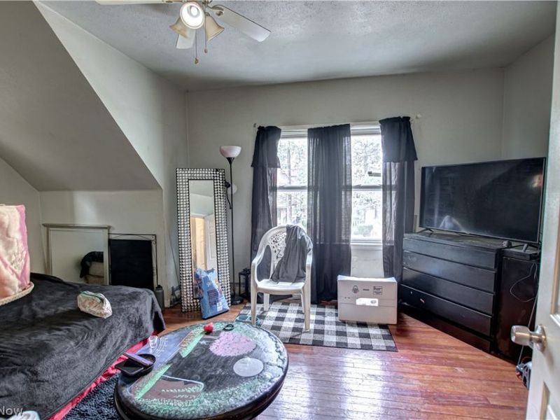 635 E 115th Street, Cleveland, OH 44108 Photo 18