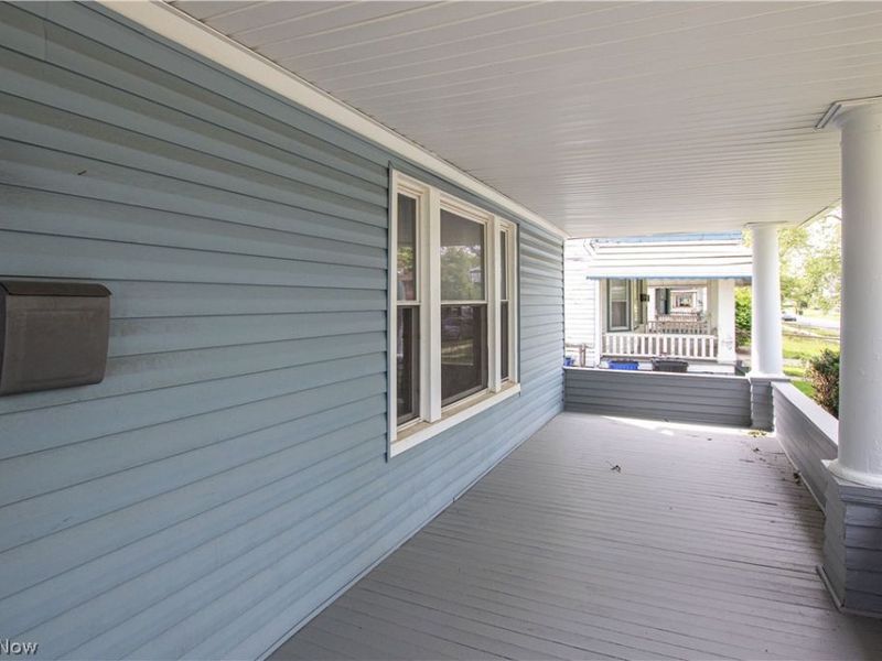 635 E 115th Street, Cleveland, OH 44108 Photo 3