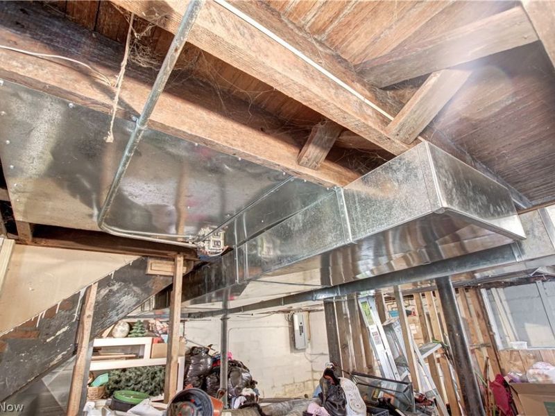 635 E 115th Street, Cleveland, OH 44108 Photo 35