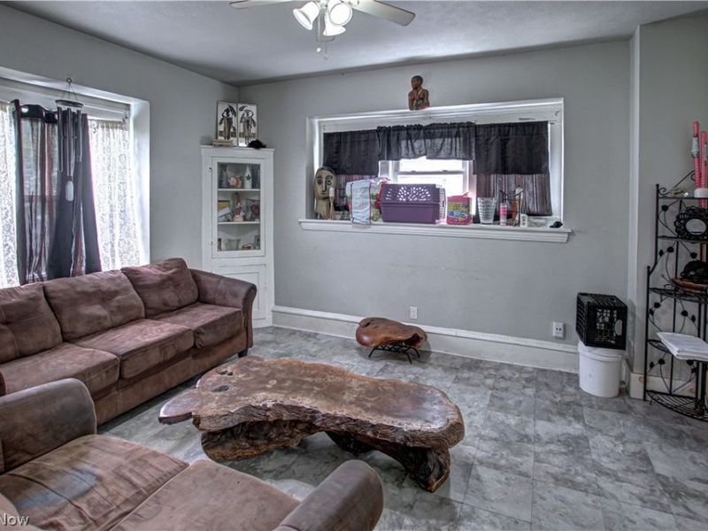 635 E 115th Street, Cleveland, OH 44108 Photo 9