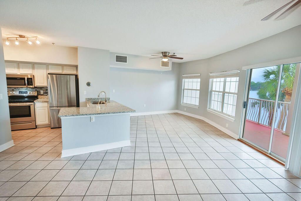 5 Laguna Street, Unit 205, Fort Walton Beach, FL 32548 Photo