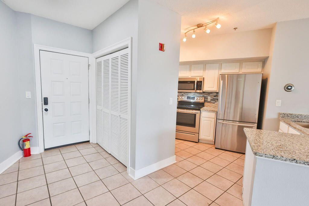5 Laguna Street, Unit 205, Fort Walton Beach, FL 32548 Photo