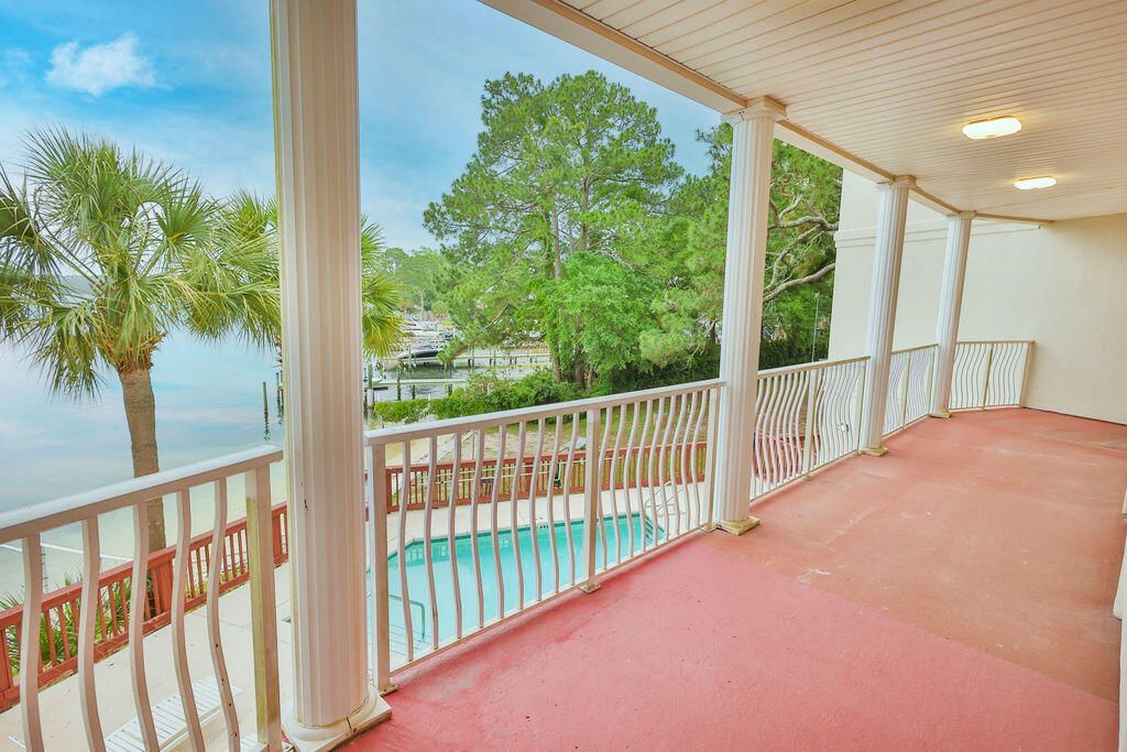 5 Laguna Street, Unit 205, Fort Walton Beach, FL 32548 Photo