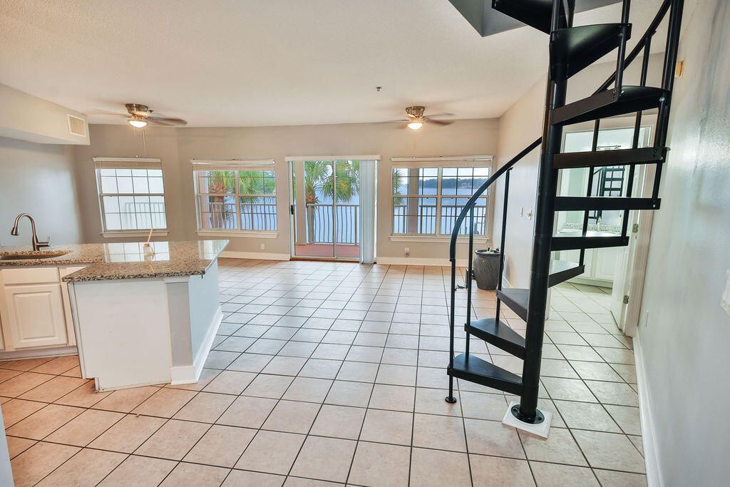 5 Laguna Street, Unit 205, Fort Walton Beach, FL 32548 Photo