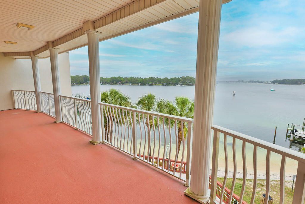 5 Laguna Street, Unit 205, Fort Walton Beach, FL 32548 Photo