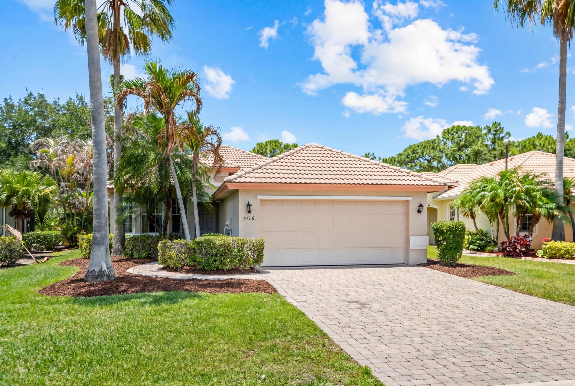 3716 NW Deer Oak Drive, Jensen Beach, FL 34957 Photo