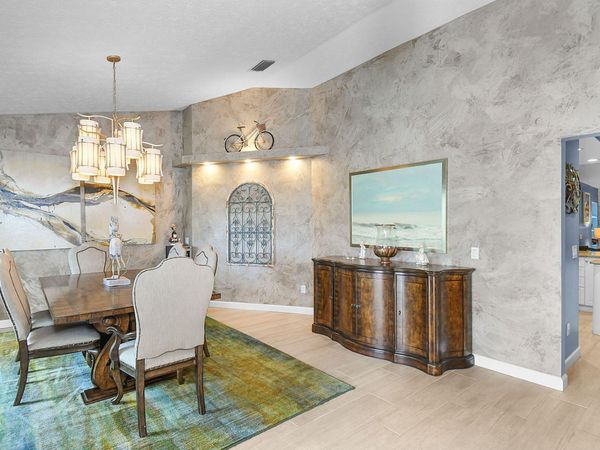 702 SE Adams Court, Port St. Lucie, FL 34984