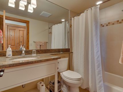 322 Shoreview Drive, Tahoe City, CA 96145 Photo