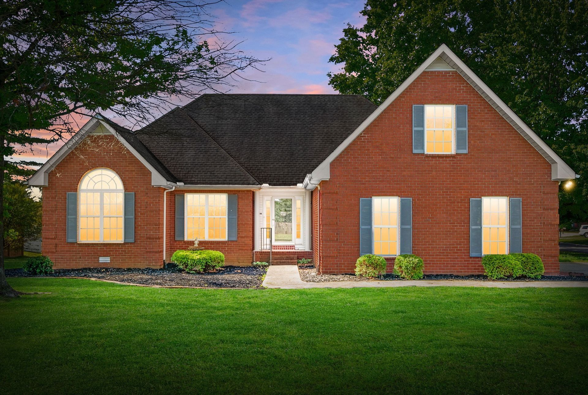 502 Forrest Pointe Dr, Murfreesboro, TN 37130 Main Photo