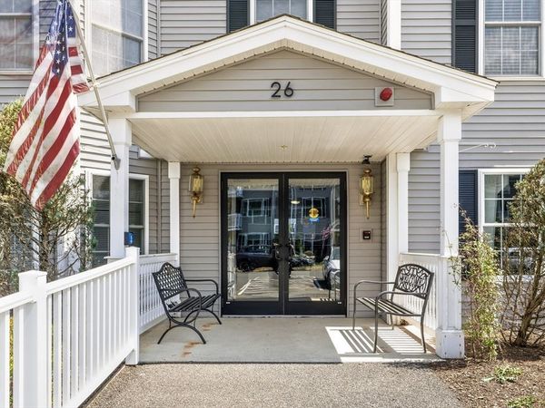 26 Greenleaves Dr, Unit 602, Amherst, MA 01002