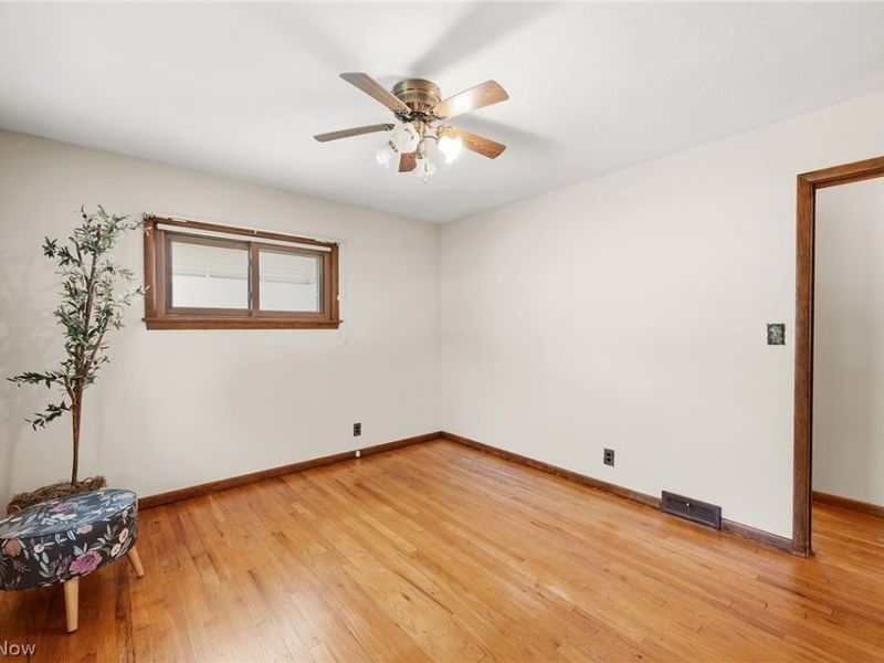 30401 Harrison Street, Willowick, OH 44095 Photo 16