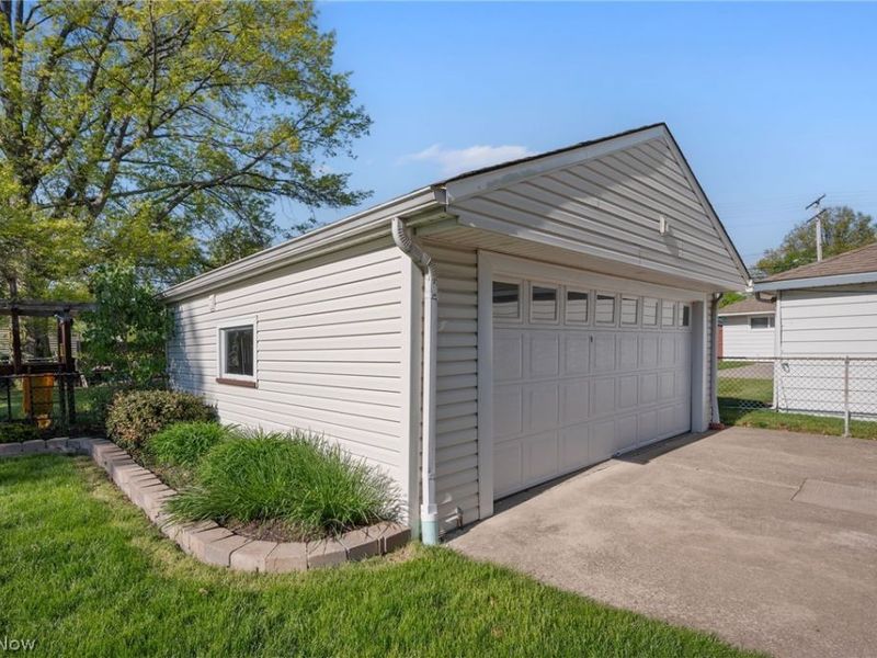 30401 Harrison Street, Willowick, OH 44095 Photo 4