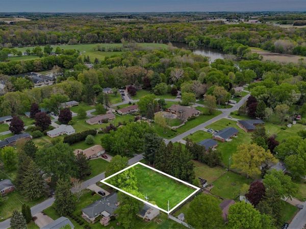 4776 Kimber Lane, Berrien Springs, MI 49103