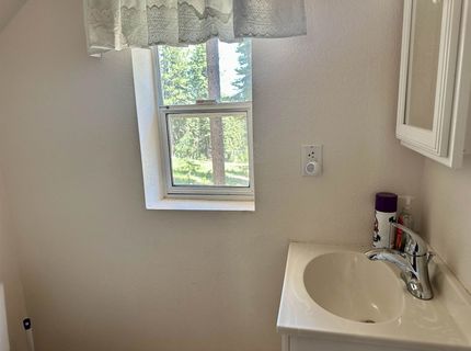 508 Pine Circle, Lake Almanor, CA 96137 Photo