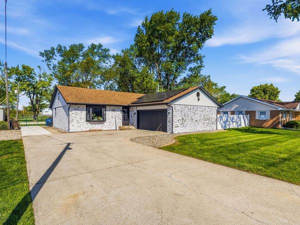 101 N Bergman Drive , Thomasboro, IL 61878