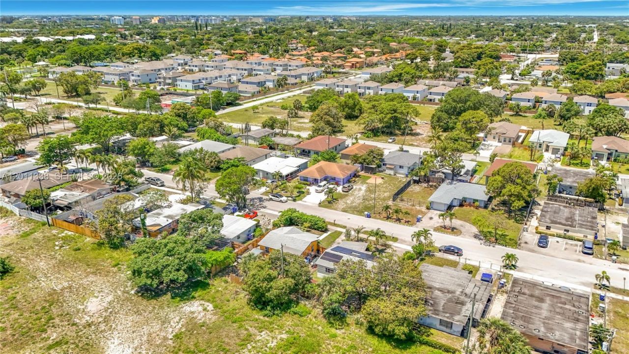800 NW 17th Ter , Pompano Beach, FL 33069 Photo
