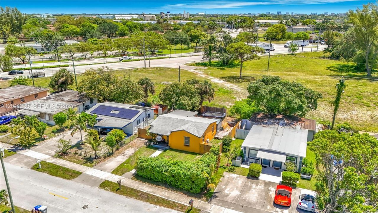 800 NW 17th Ter , Pompano Beach, FL 33069 Photo