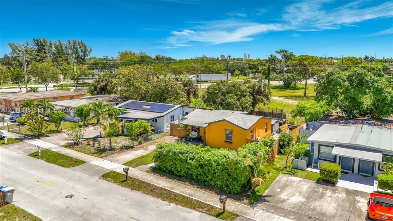 800 NW 17th Ter , Pompano Beach, FL 33069 Photo