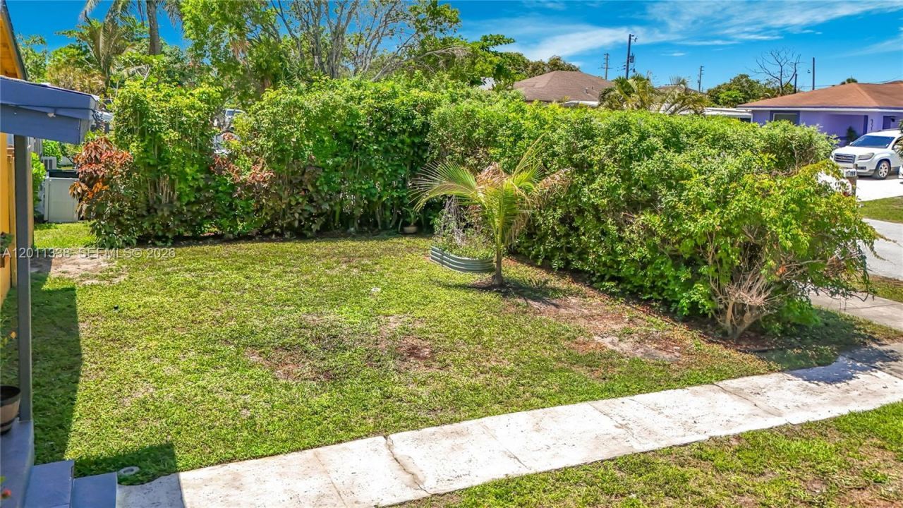 800 NW 17th Ter , Pompano Beach, FL 33069 Photo