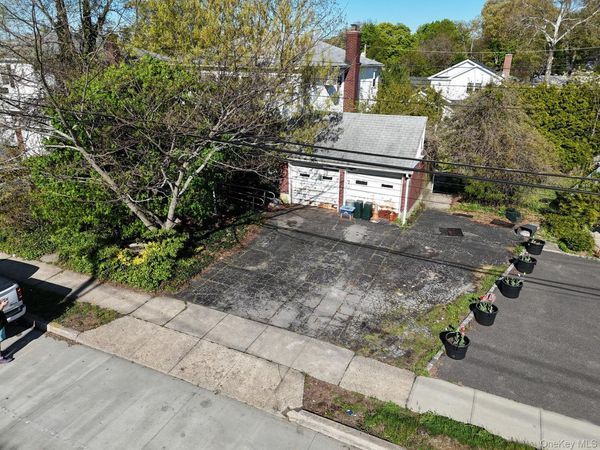 178 S Long Beach Road, Rockville Centre, NY 11570
