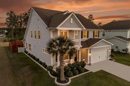 607 Yellow Leaf Lane photo 4