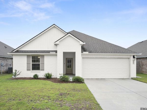 35608 Grovemont Dr, Denham Springs, LA 70706