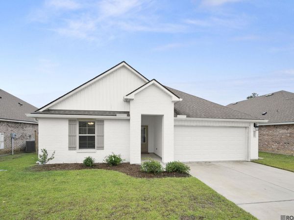 35608 Grovemont Dr, Denham Springs, LA 70706