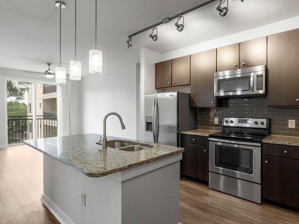 1900 Barton Springs RD, Unit 4017, Austin, TX 78704