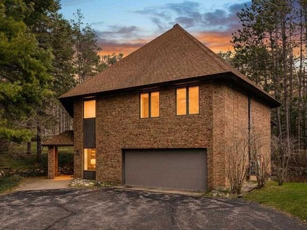 340 Hill Street, Petoskey, MI 49770