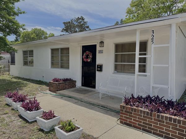 325 Avon Lane, Mary Esther, FL 32569