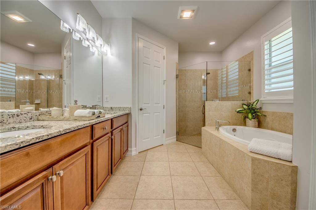 2612 Stonyhill Ct, Cape Coral, FL 33991 Photo