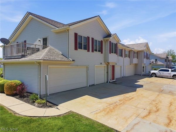 6000 Lake Road W, Unit 423, Ashtabula, OH 44004