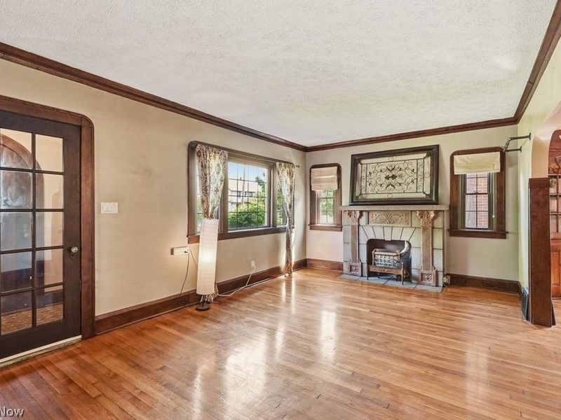 17513 Laverne Avenue, Cleveland, OH 44135 Photo 4