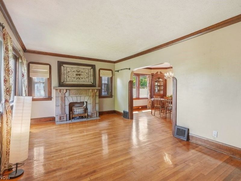 17513 Laverne Avenue, Cleveland, OH 44135 Photo 6