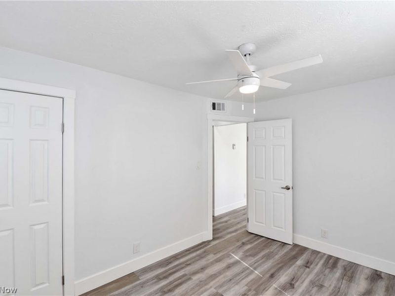 4384 E 144th Street, Cleveland, OH 44128 Photo 16