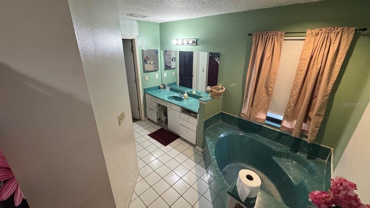 2102 28th Street Court E, Palmetto, FL 34221 Photo
