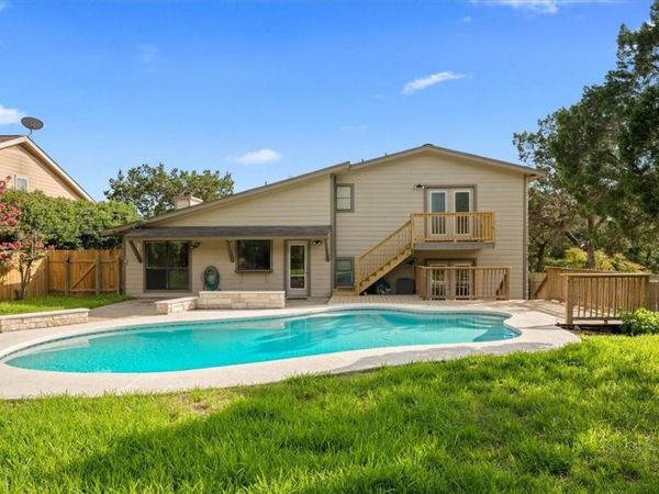 6100 Danwood DR, Austin, TX 78759