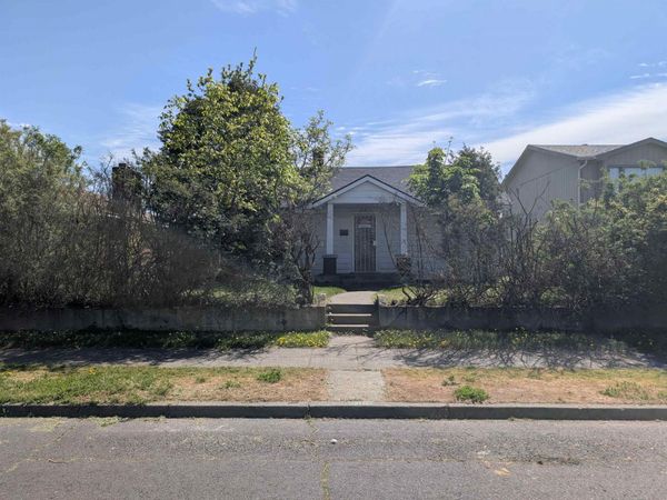 618 E Providence Ave, Spokane, WA 99207
