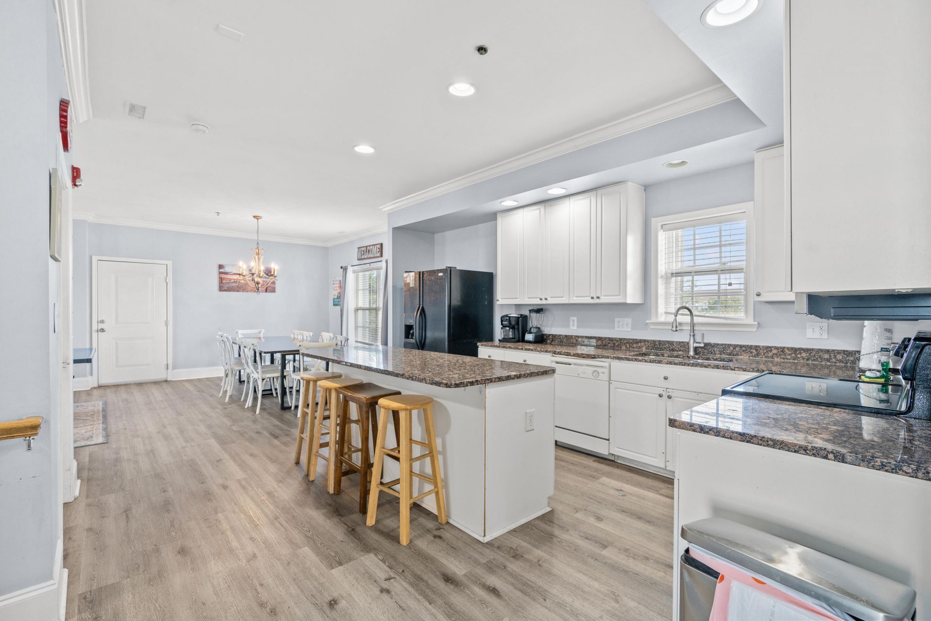 400 Hillside Drive Photo 11