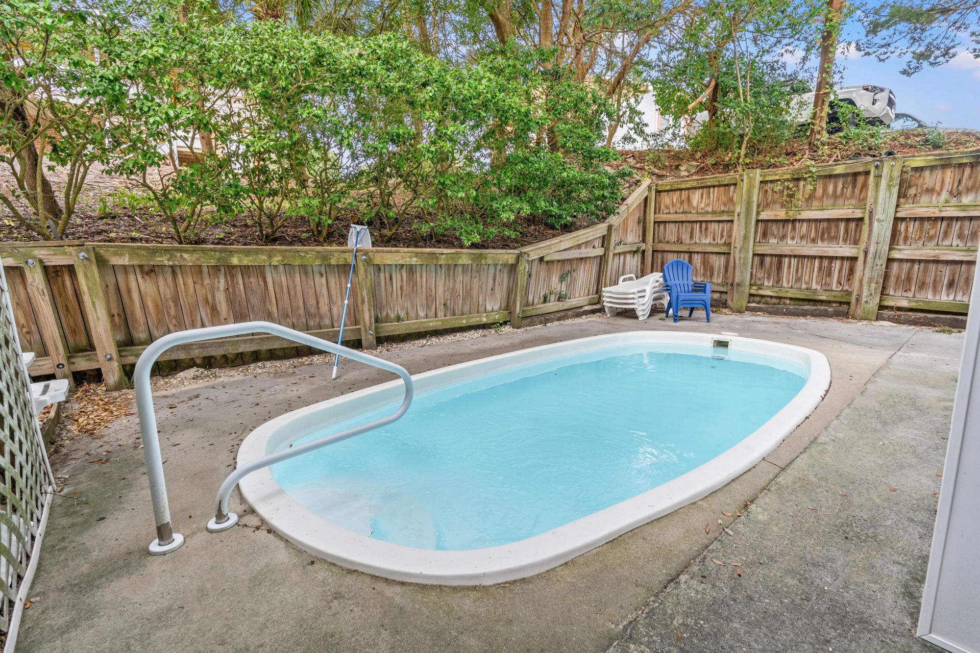 400 Hillside Drive Photo 5