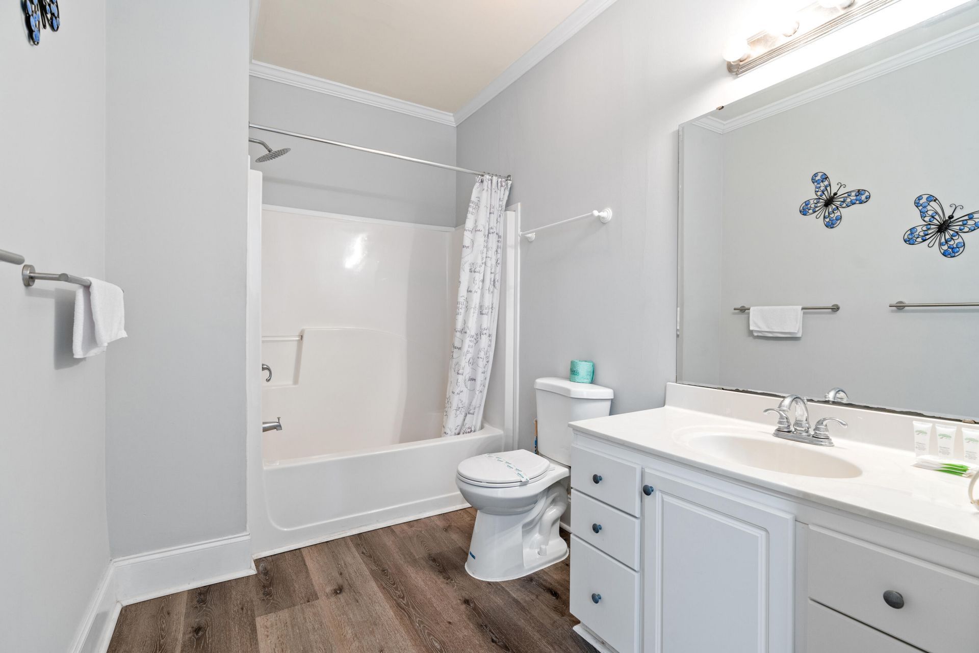 400 Hillside Drive Photo 65