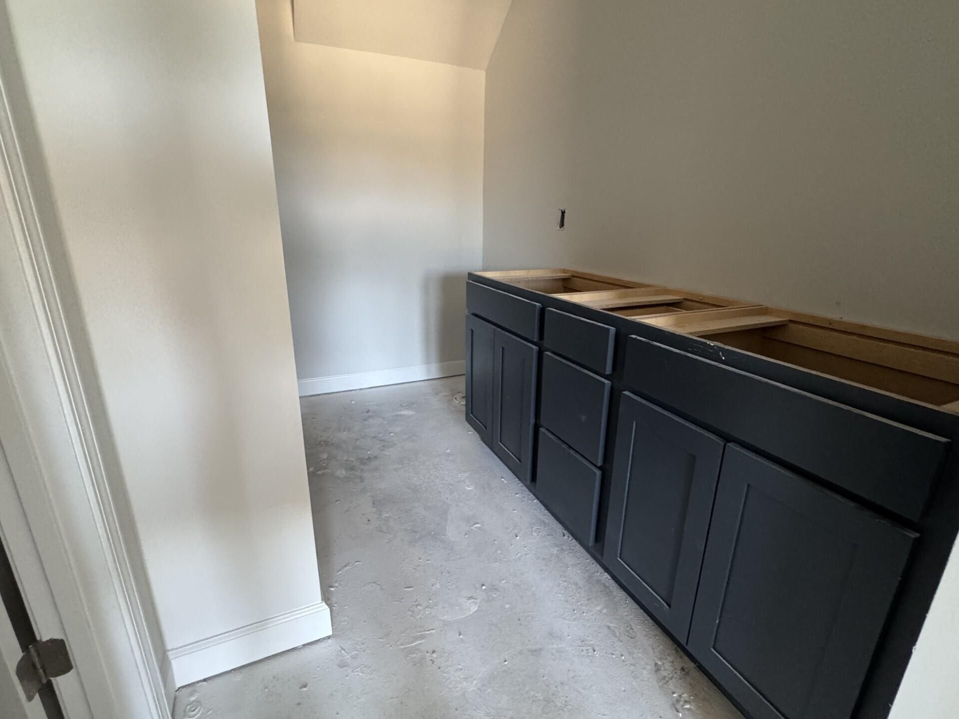 5067 Blackberry Lane Photo 19
