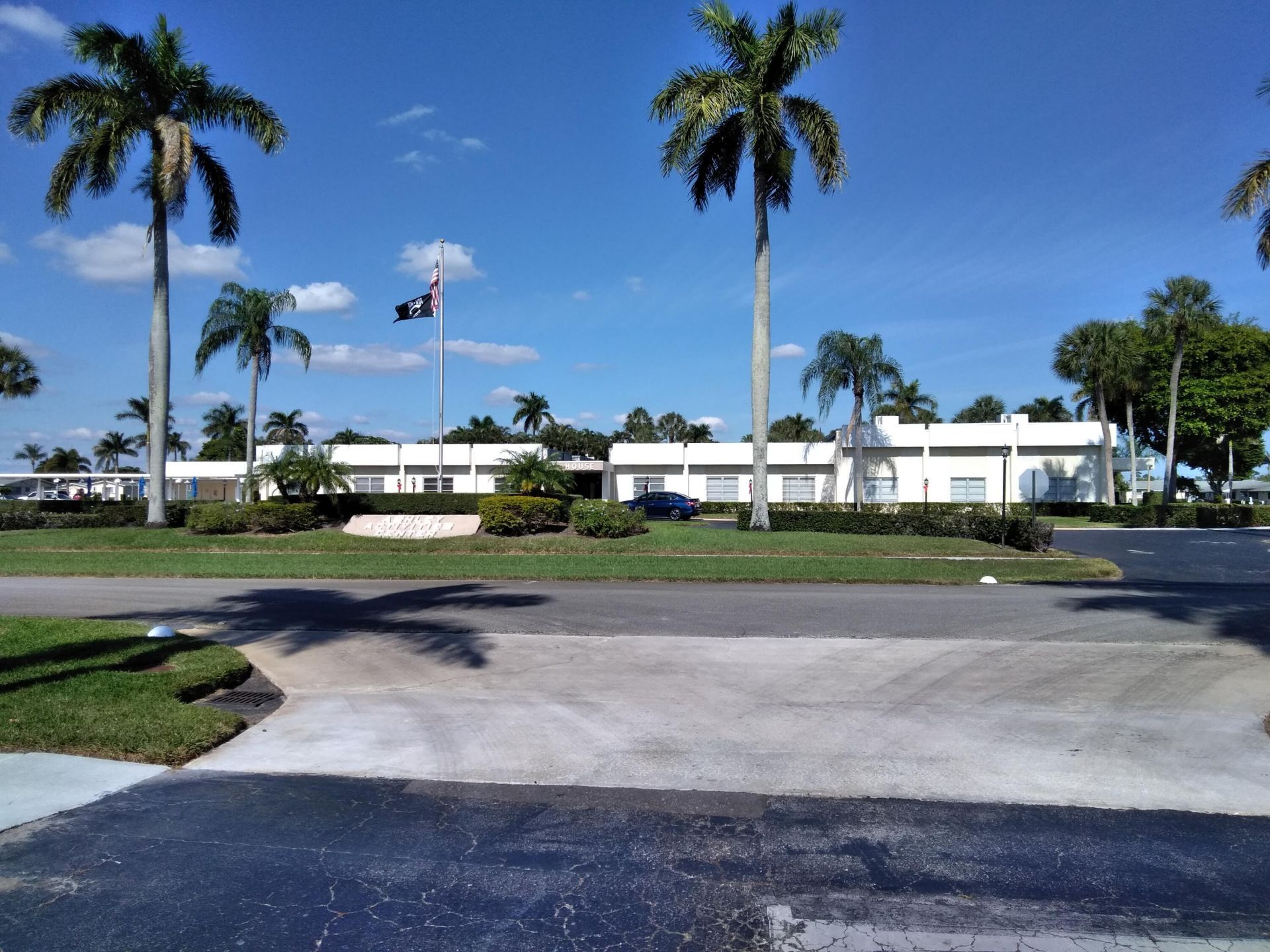 2911 Ashley Dr W, Unit J, West Palm Beach, FL 33415 Photo