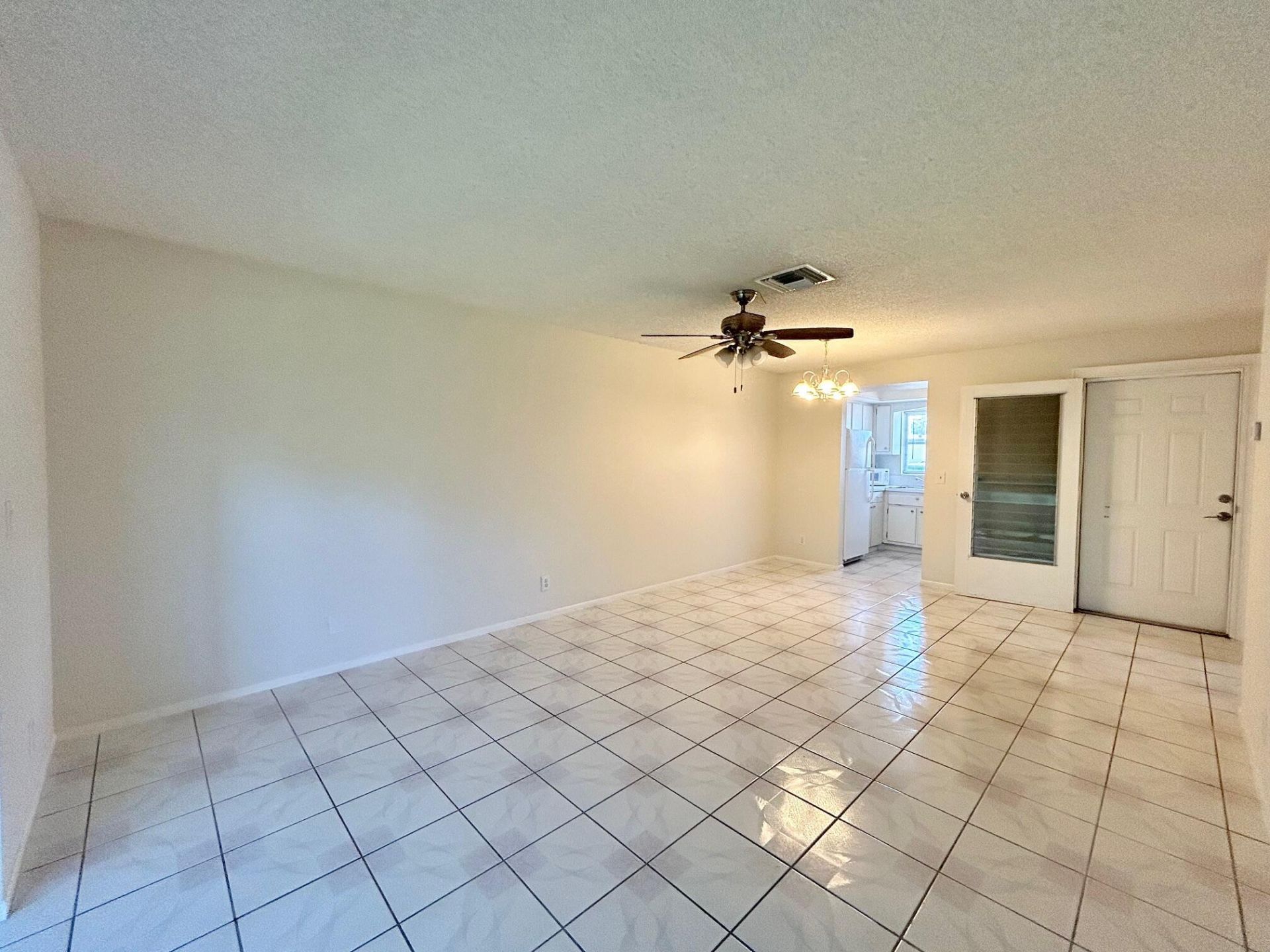 2911 Ashley Dr W, Unit J, West Palm Beach, FL 33415 Photo